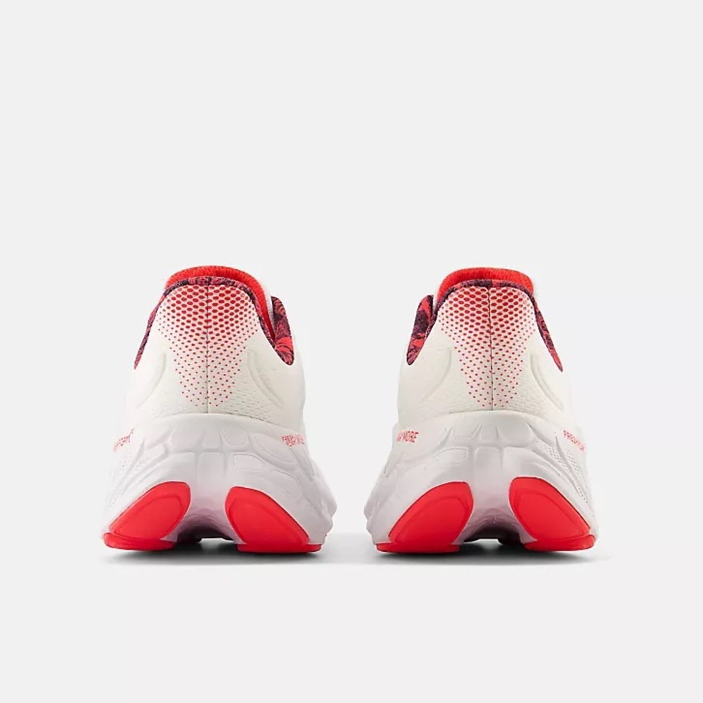 New Balance NYC Marathon Fresh Foam X More V4 Running Shoes / Sneakers White Red - Picture 4 of 11